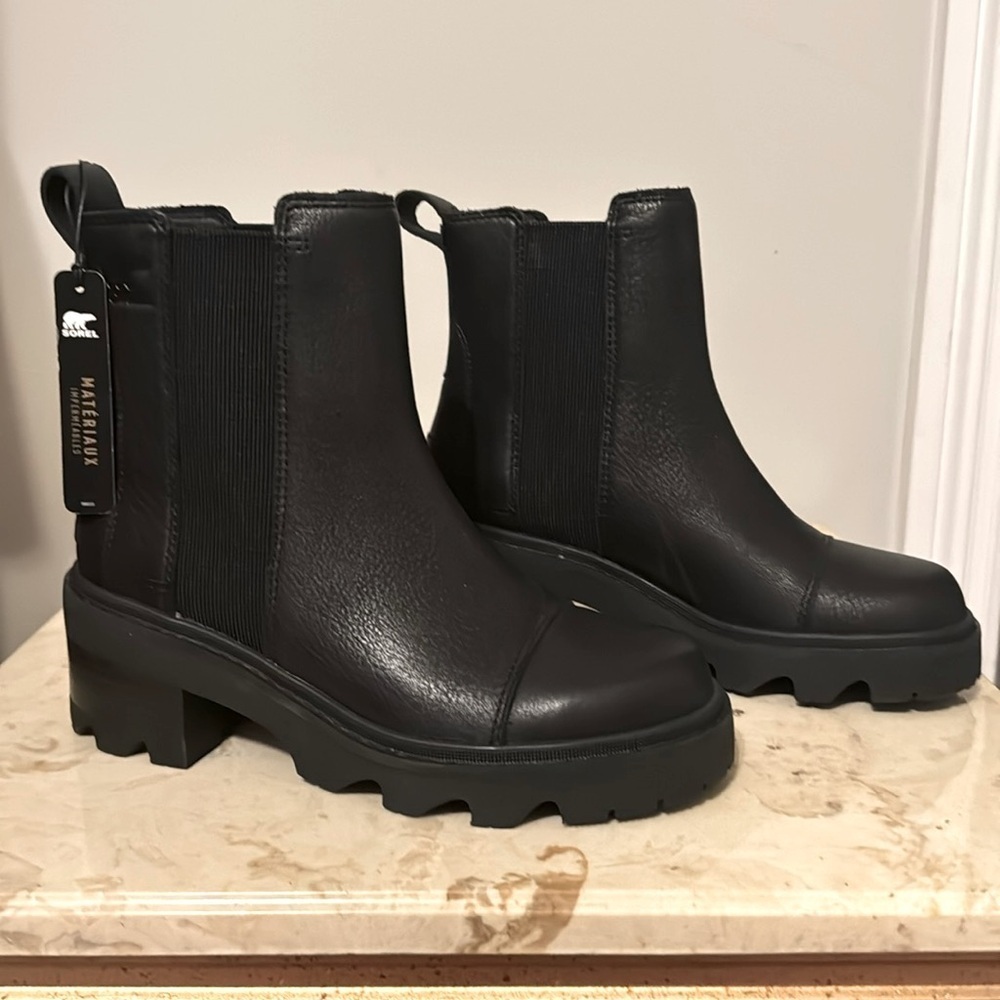 Sorel Black Chelsea Lug Sole Ankle Boots